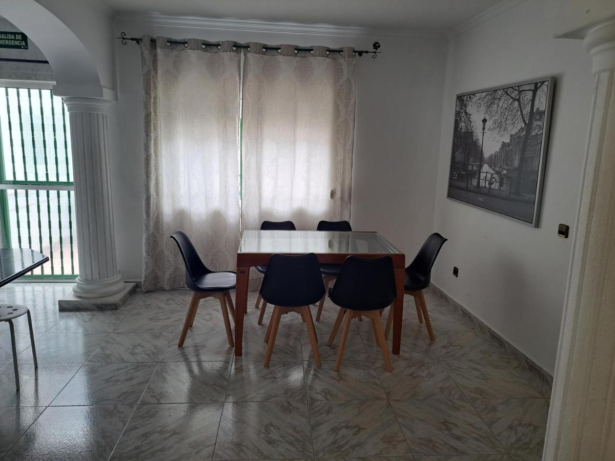 Spacious In Noelia With Private Pool, Garden & Parking Benalmádena