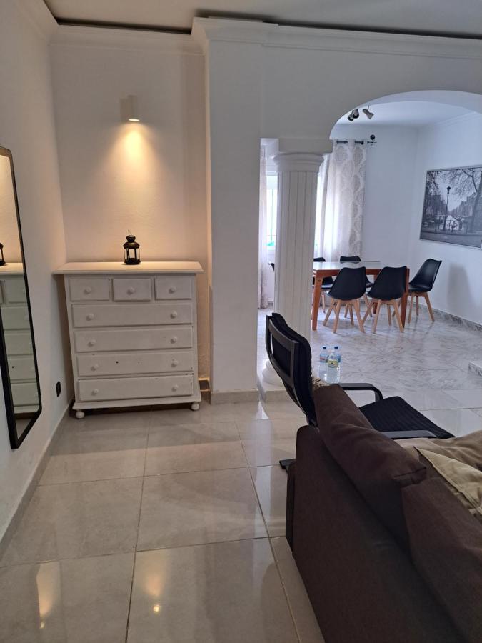Vakantiehuis Spacious In Noelia With Private Pool, Garden & Parking Benalmádena