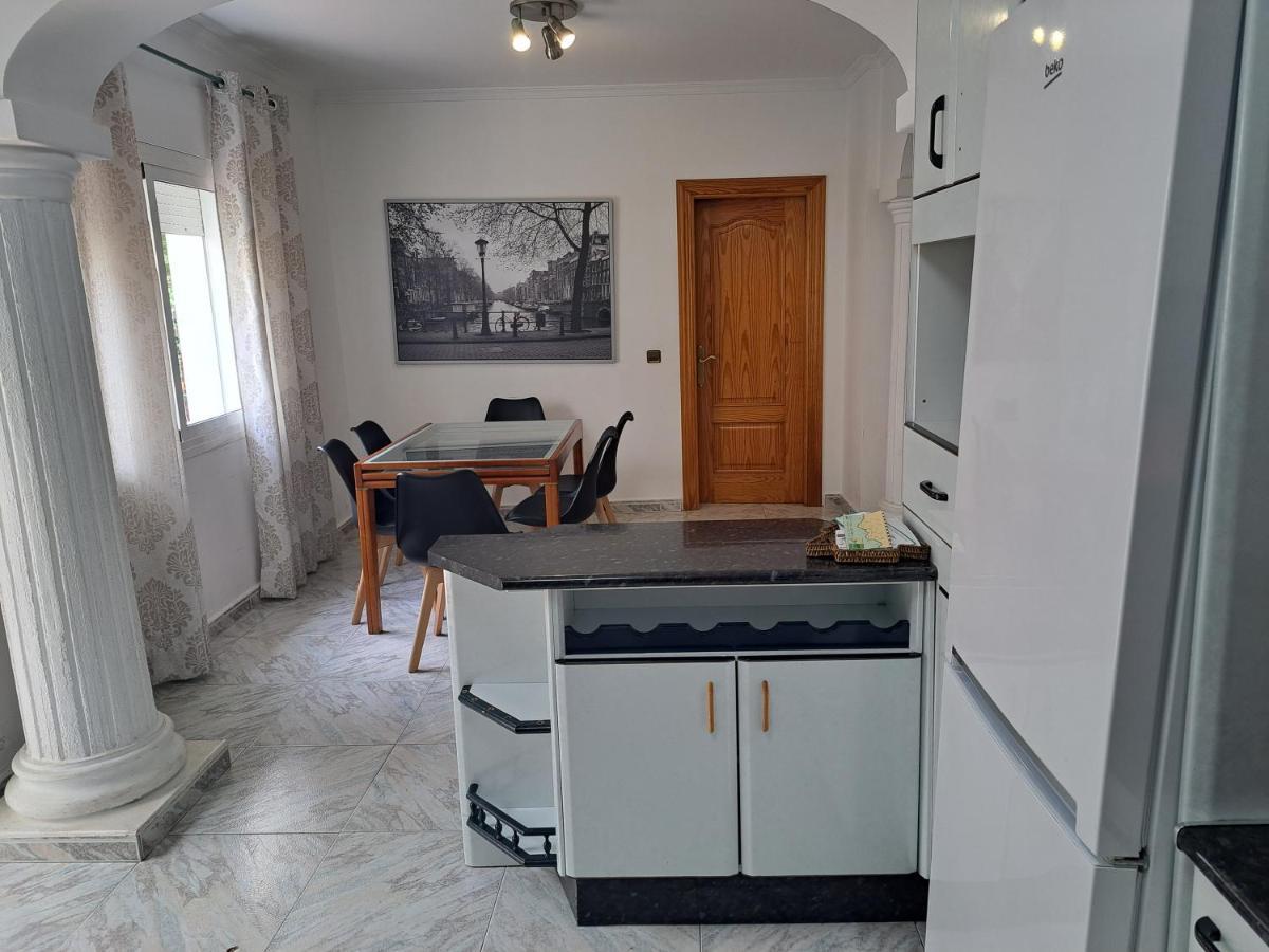 Vakantiehuis Spacious In Noelia With Private Pool, Garden & Parking
