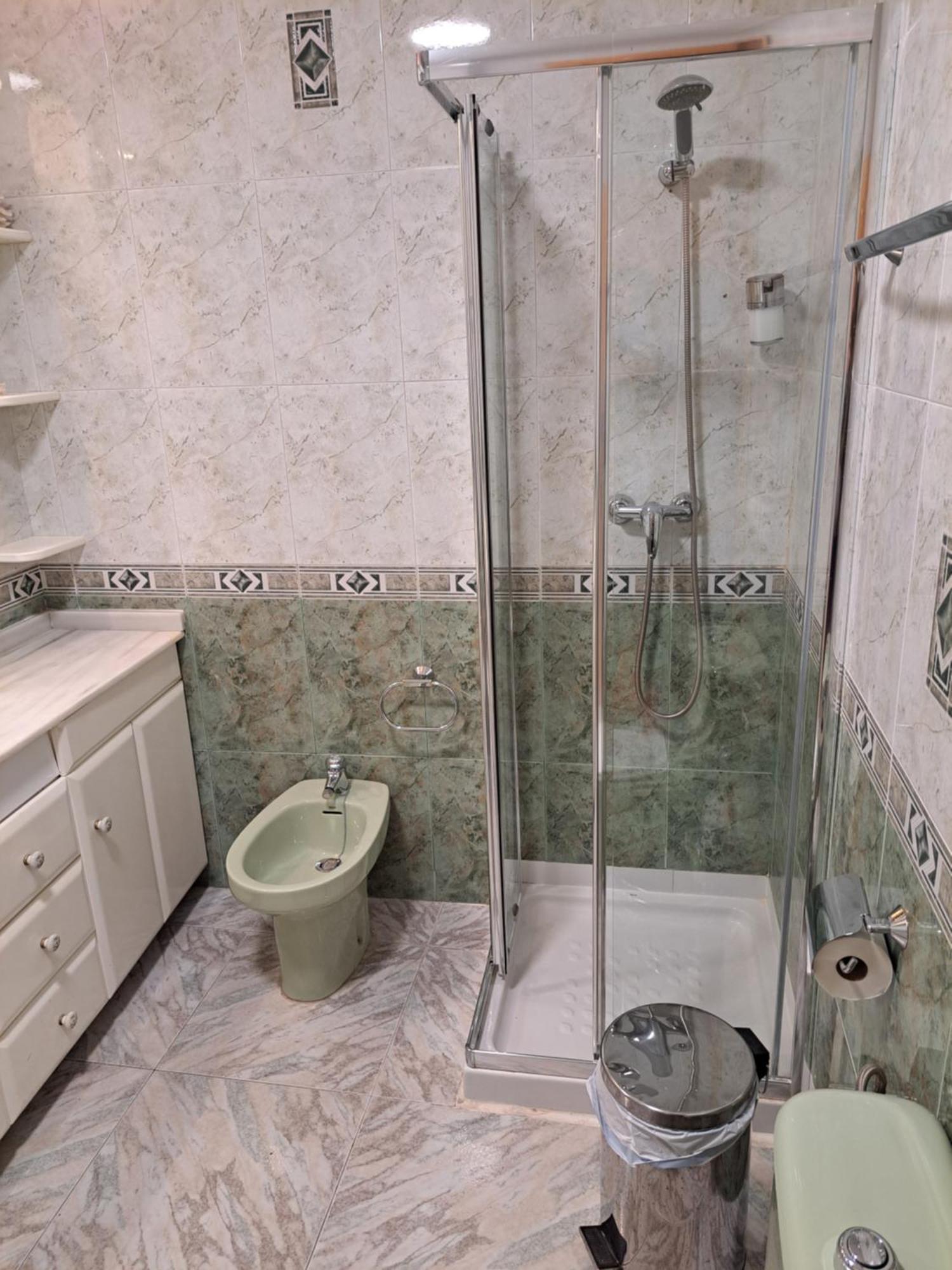Spacious In Noelia With Private Pool, Garden & Parking Vakantiehuis *