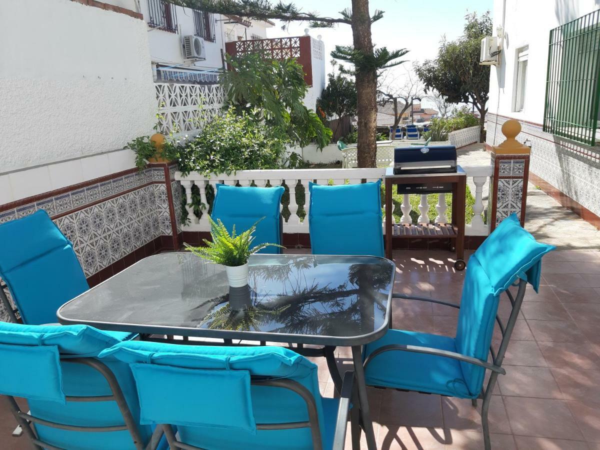 Spacious In Noelia With Private Pool, Garden & Parking Vakantiehuis Benalmádena
