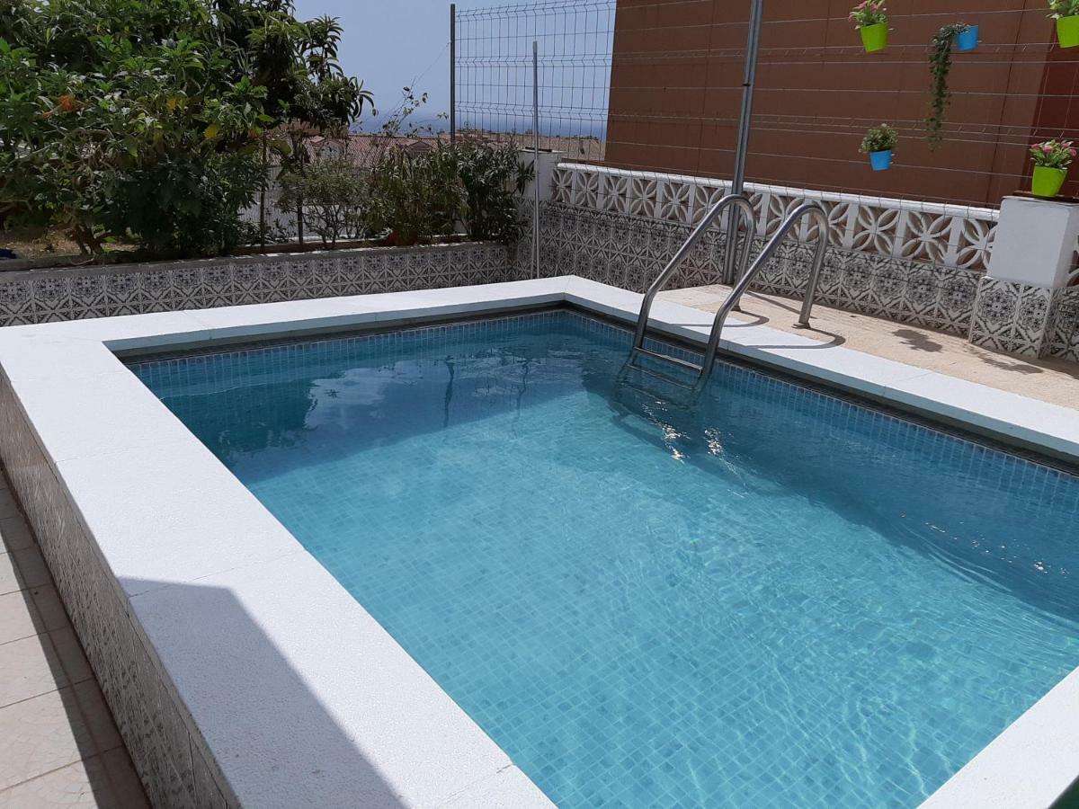 Spacious In Noelia With Private Pool, Garden & Parking Vakantiehuis *