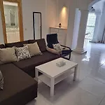 Spacious Apartment In Villa Noelia Benalmadena With Private Pool, Garden & Parking